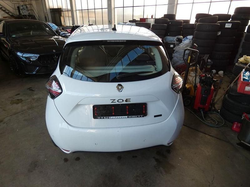 Gebraucht Renault Zoe Evolution 50 kW (69 PS) 2022 Weiß Kleinwagen