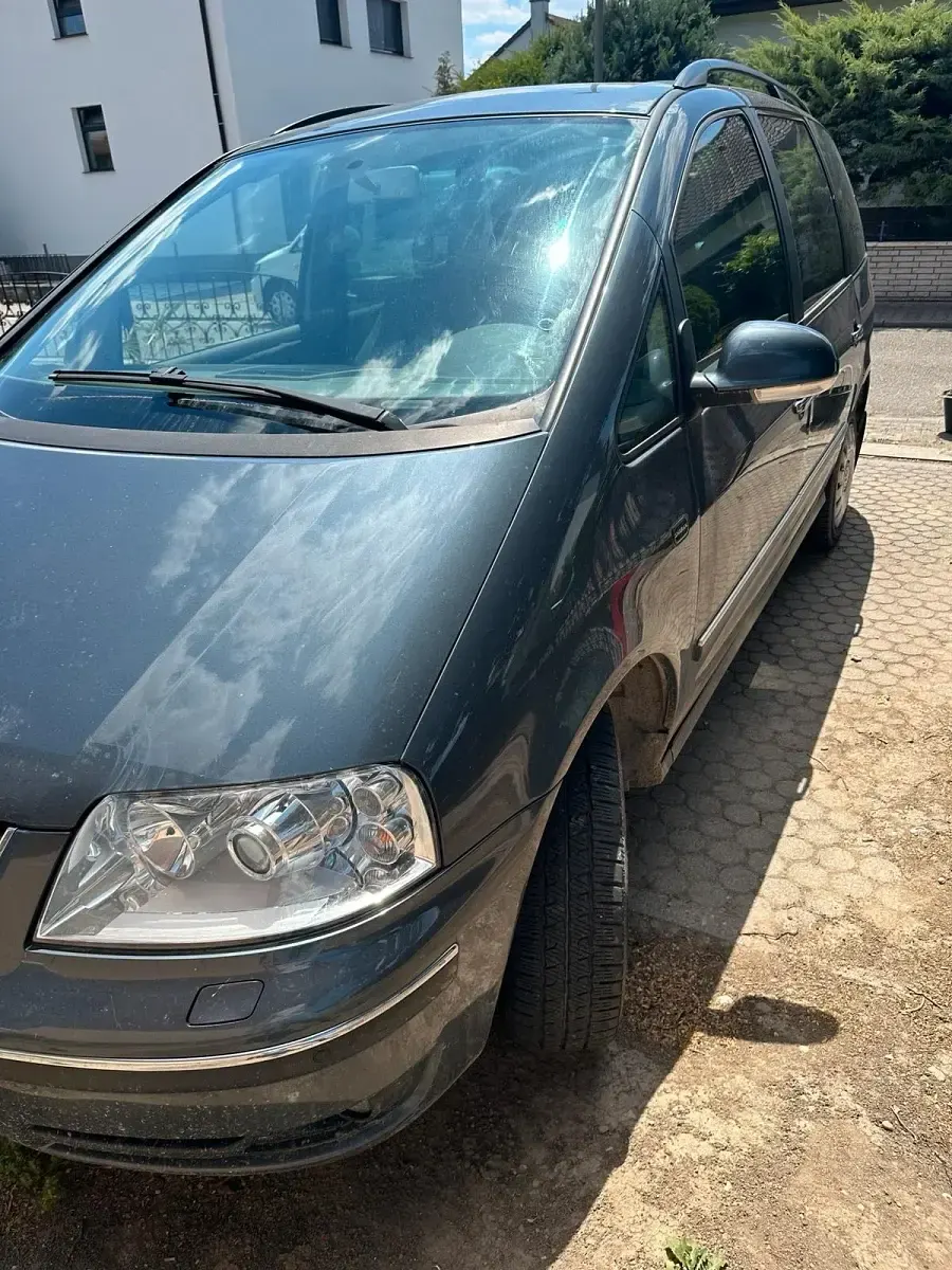 Gebraucht VW Sharan 140 PS (102 kW) 2008 Grau Van / Kleinbus