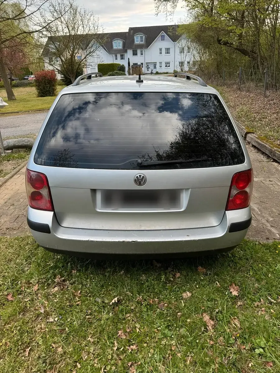 Używany VW Passat 131 KM (96 kW) 2004 Srebrny Kombi