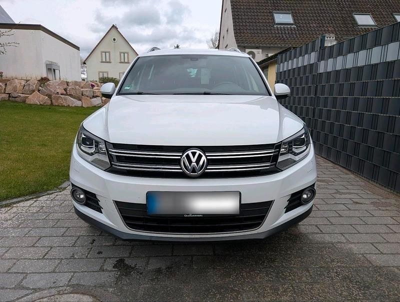 Gebraucht VW Tiguan LOUNGE 150 PS (110 kW) 2016 Weiß SUV
