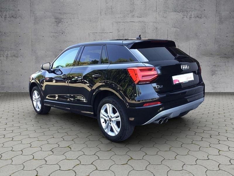 Gebraucht Audi Q2 Sport 150 PS (110 kW) 2018 Mythosschwarz metallic SUV