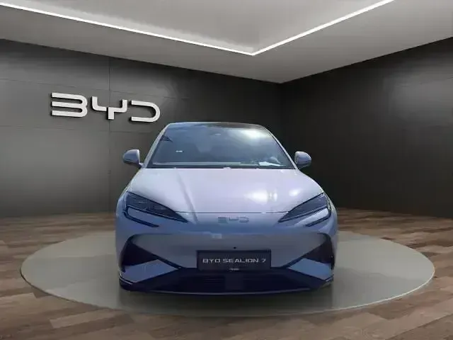 Używany BYD Sealion 7 389 kW (530 KM) 2025 Szary SUV