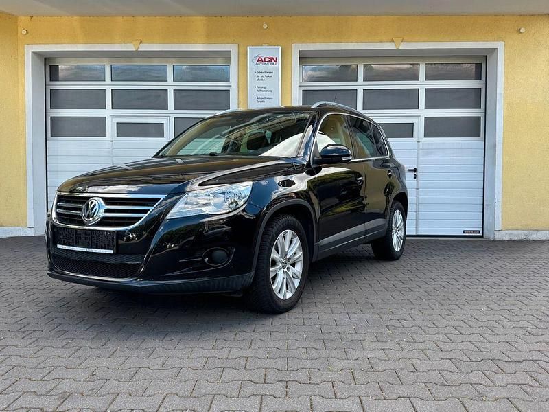 Schwarz Gebraucht 2009 VW Tiguan Sportline SUV | 9.990 € (Etwas zu teuer) - Bild 1/4