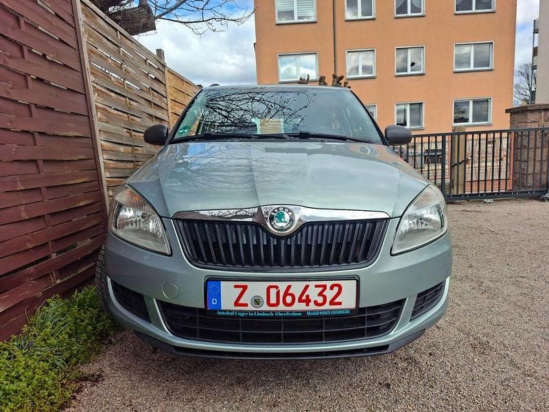 Gebraucht Skoda Fabia 86 PS (63 kW) 2013 Grün Limousine