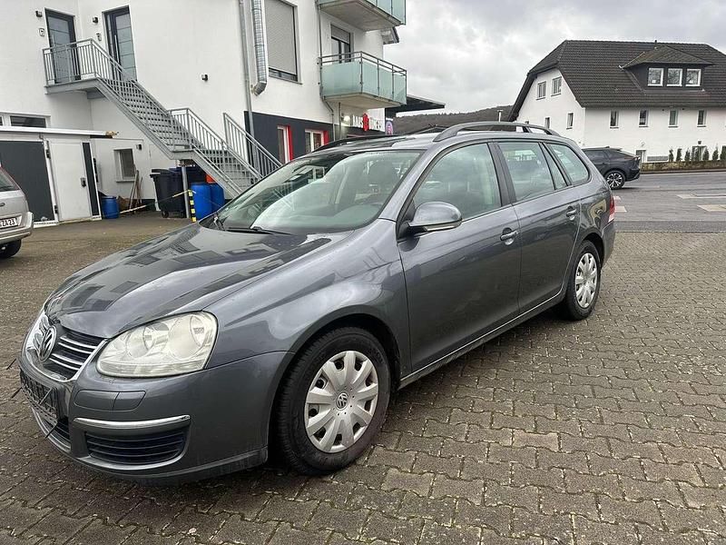Gebraucht VW Golf V Trendline 105 PS (77 kW) 2008 Platinum grey metallic Kombi