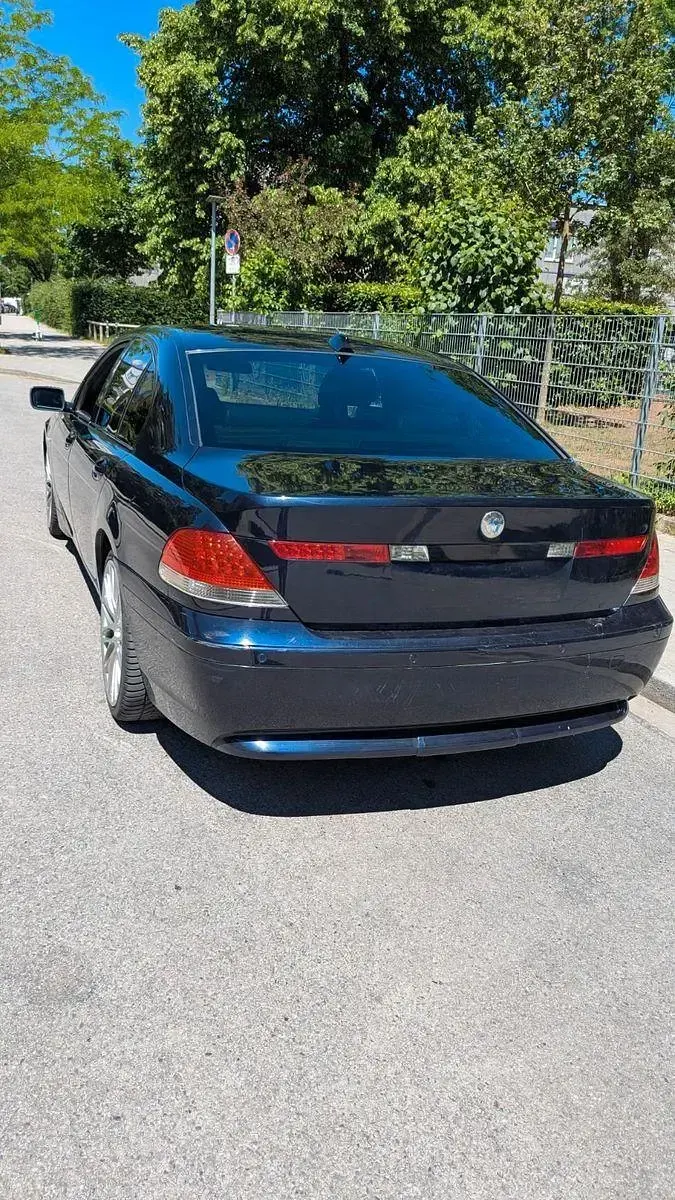 Gebraucht BMW 730 Sport Line 231 PS (169 kW) 2004 Blau Limousine