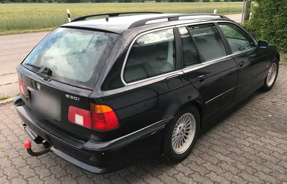 Gebraucht BMW 525 192 PS (141 kW) 2001 Schwarz Kombi