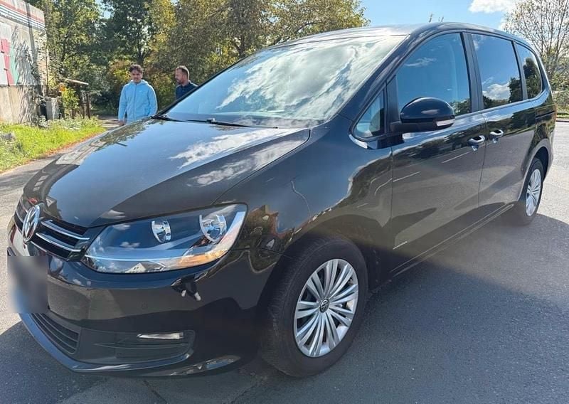 Gebraucht VW Sharan 100 PS (73 kW) 2018 Schwarz Van / Kleinbus
