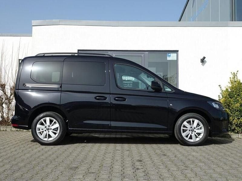 Neu VW Caddy Life 122 PS (89 kW) 2025 Schwarz Van / Kleinbus