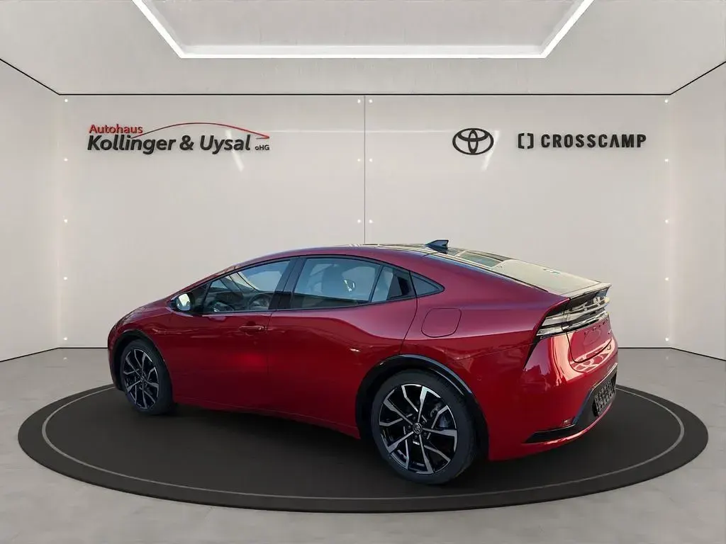 Gebraucht Toyota Prius Advance 151 PS (111 kW) 2025 Rot Kleinwagen