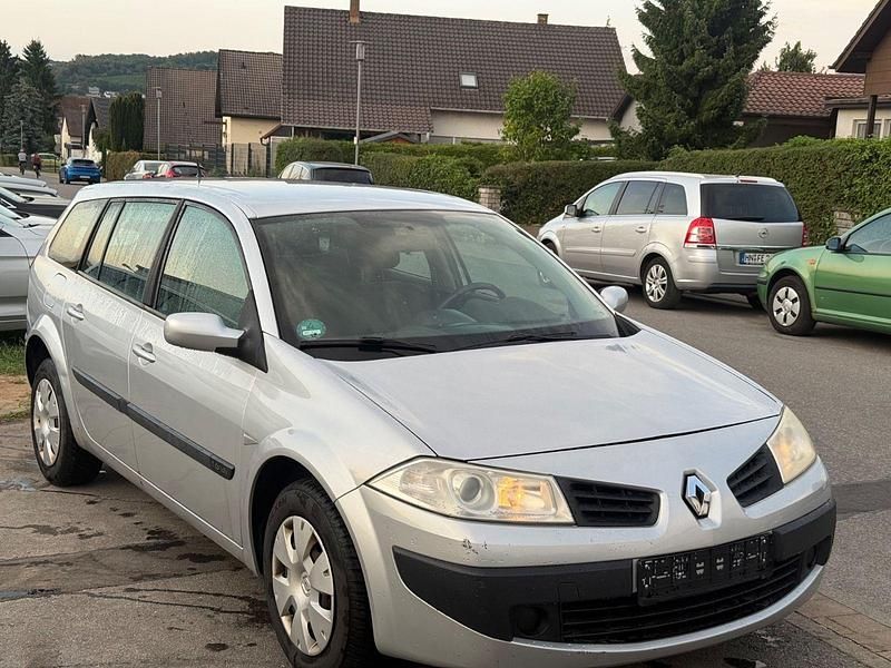 Grau Gebraucht 2007 Renault Mégane GrandTour Authentique Kombi | 1.399 € (Guter Preis) - Bild 1/4