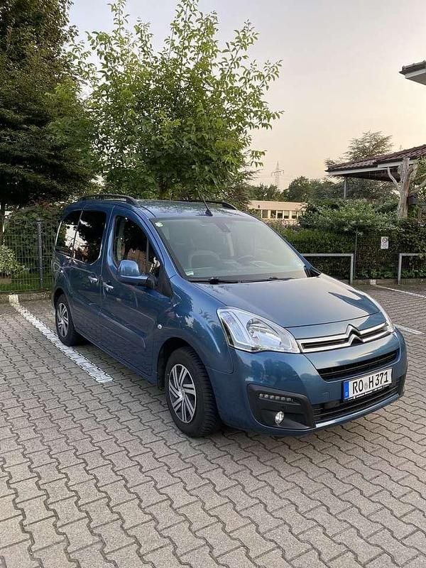 Gebraucht 2015 Citroën Berlingo SELECTION Van / Kleinbus | 8.399 € (Fairer Preis) - Bild 1/4