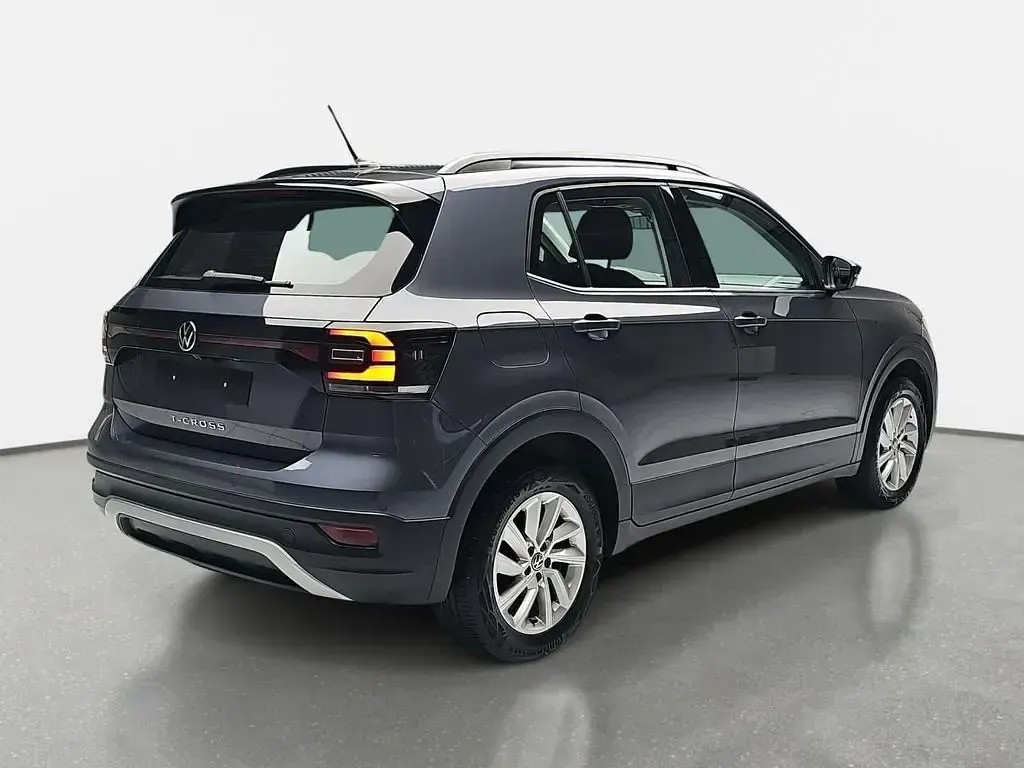 Gebraucht VW T-Cross Life 95 PS (69 kW) 2023 Rauchgrau metallic SUV