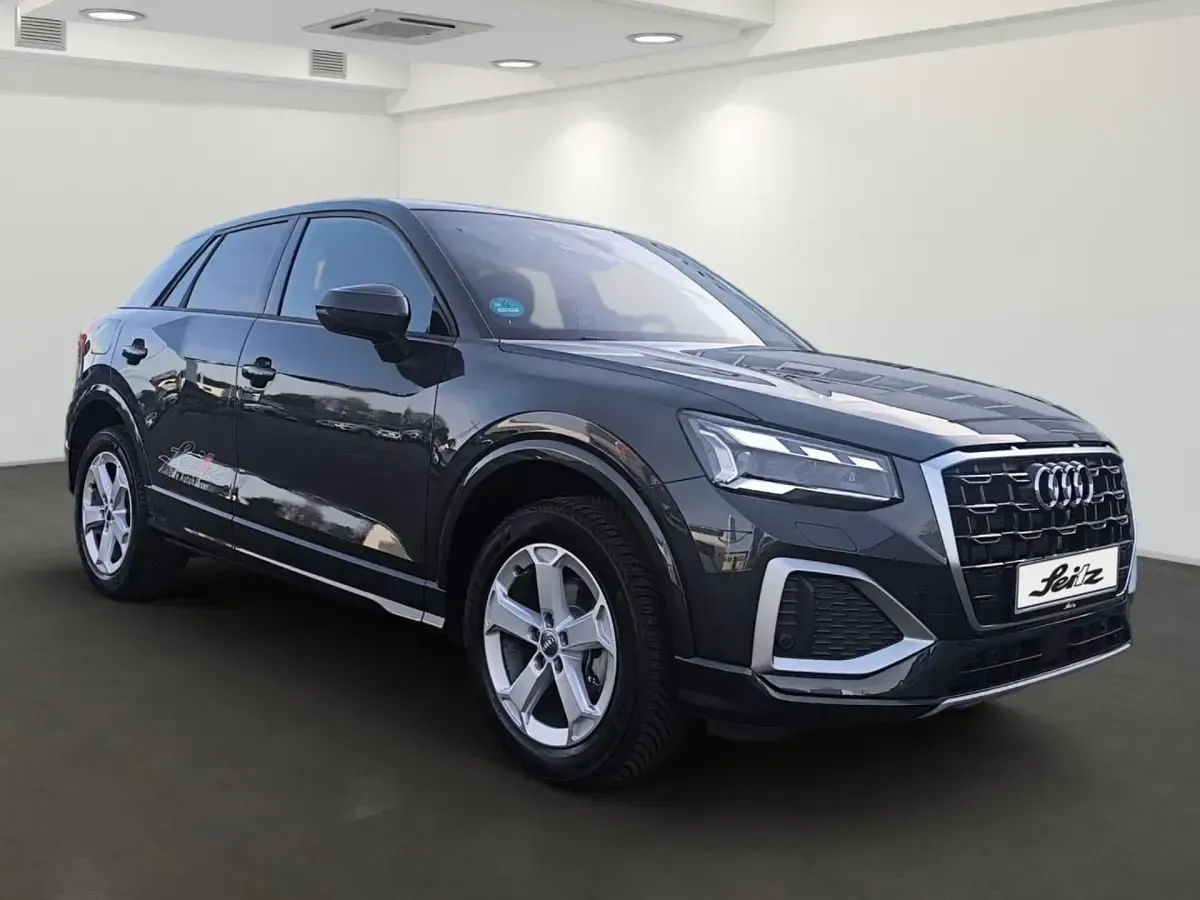 Gebraucht Audi Q2 Advanced Plus 150 PS (110 kW) 2025 Manhattangrau metallic SUV