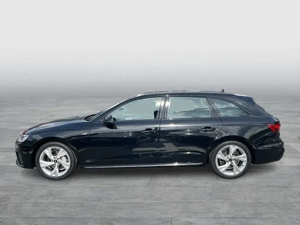Gebraucht Audi A4 S-Line 204 PS (150 kW) 2024 Mythosschwarz metallic (metallic) Kombi