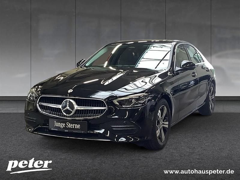 Metalliclack obsidianschwarz Gebraucht 2024 Mercedes C180 Advanced Limousine | 37.690 € (Fairer Preis) - Bild 1/4