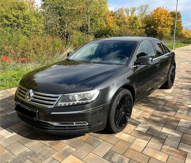 Gebraucht VW Phaeton 241 PS (177 kW) 2013 Grau Limousine
