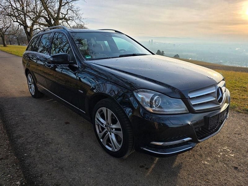 Gebraucht Mercedes C350 Avantgarde 265 PS (194 kW) 2012 Schwarz Kombi