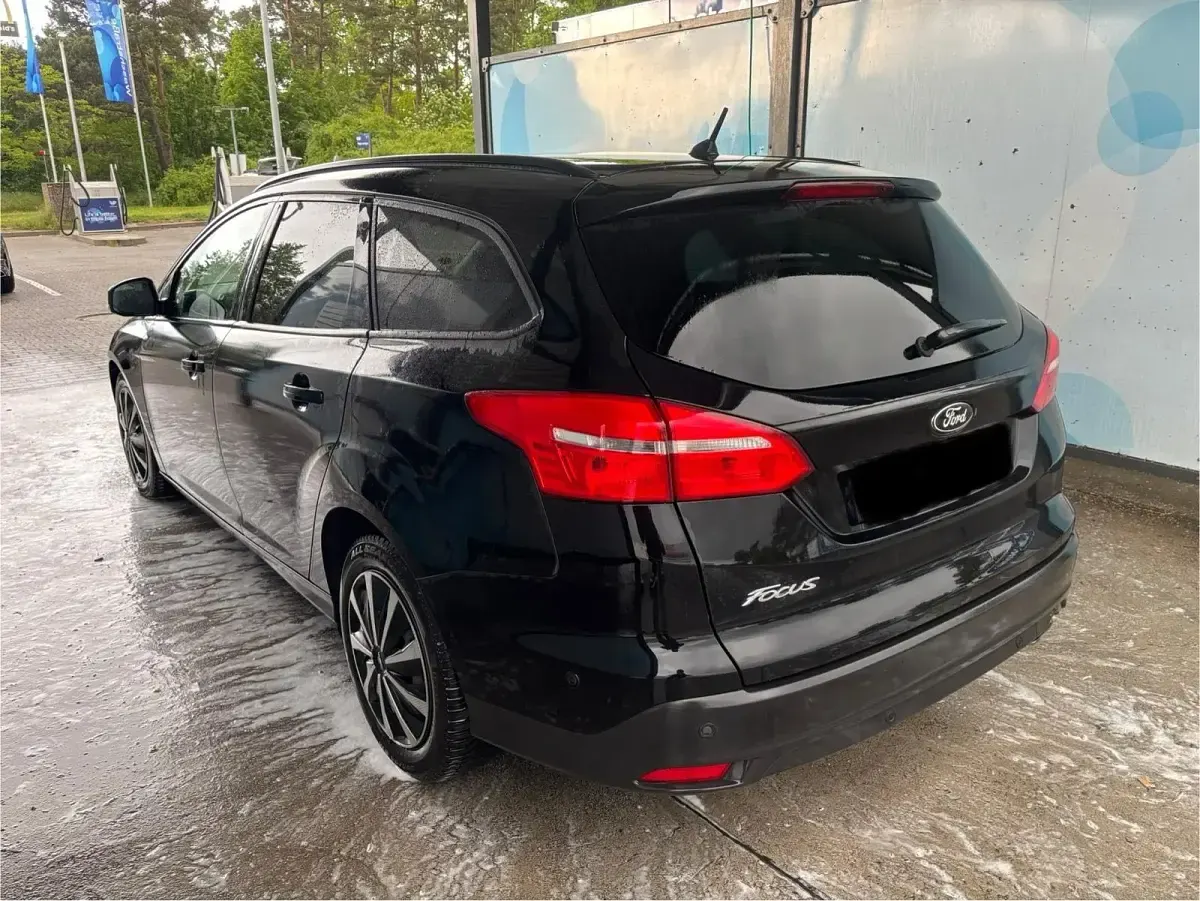 Używany Ford Focus 150 KM (110 kW) 2017 Czarny Kombi