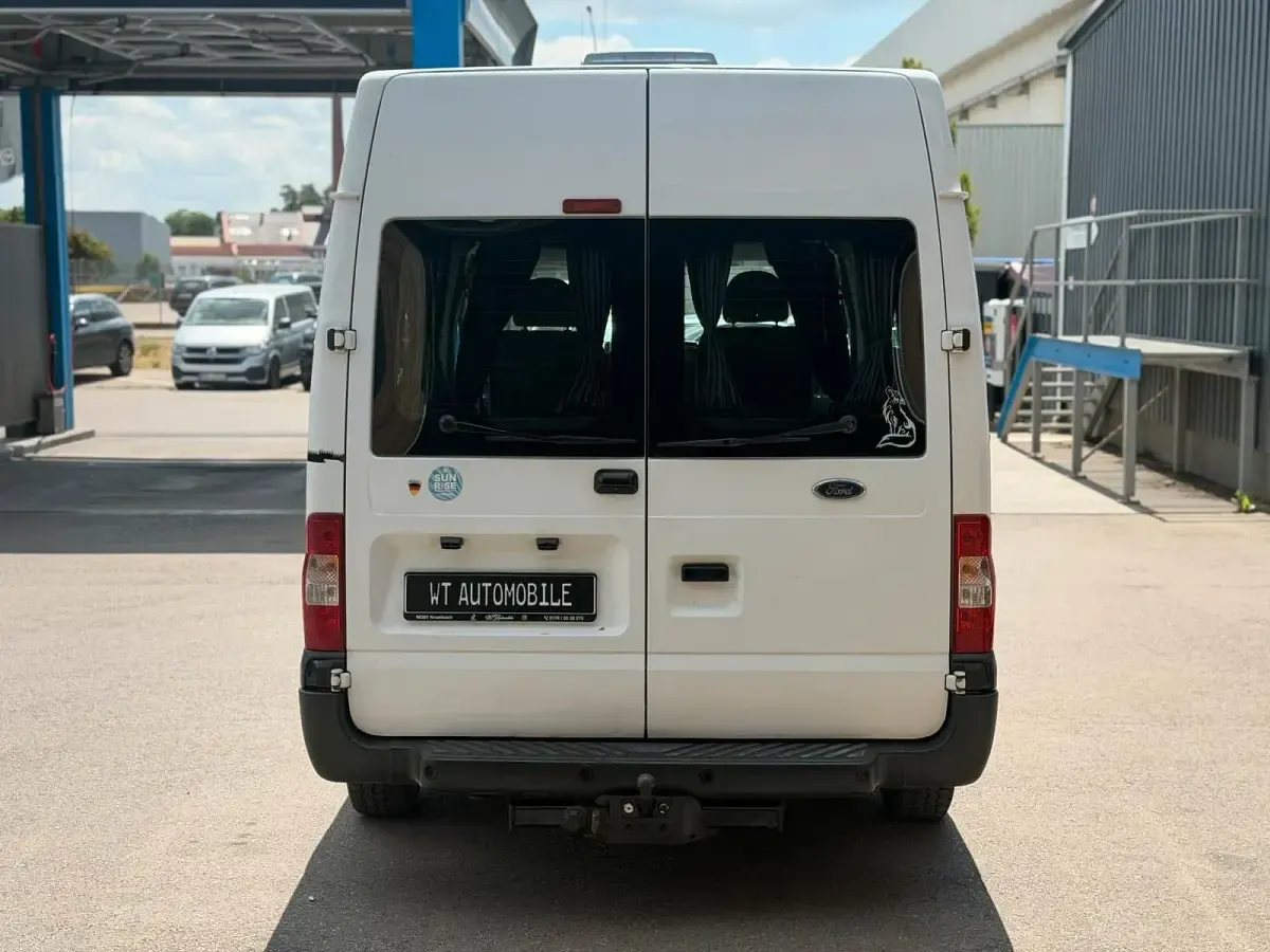 Gebraucht Ford Tourneo 125 PS (91 kW) 2012 Weiß Van / Kleinbus