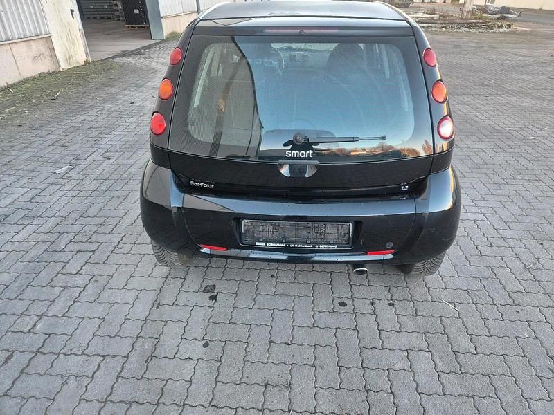 Usado Smart ForFour 96 HP (70 kW) 2006 Preto Citadino