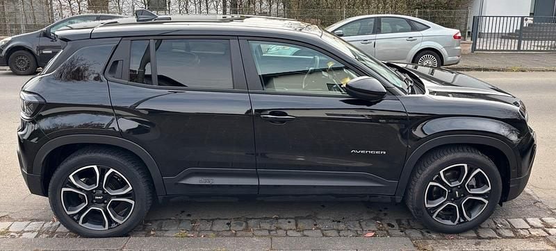 Gebraucht Jeep Avenger 114 kW (156 PS) 2023 Schwarz SUV