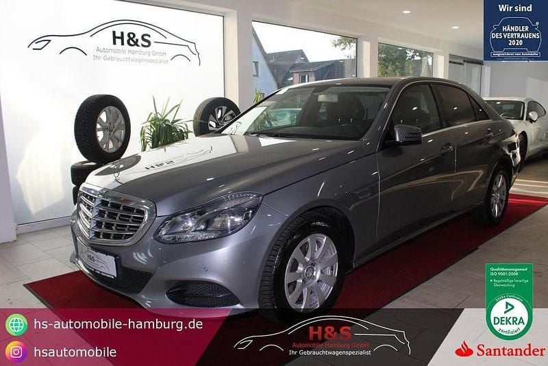 Palladiumsilber lack Gebraucht 2015 Mercedes E250 Limousine | 17.490 € (Superpreis) - Bild 1/4