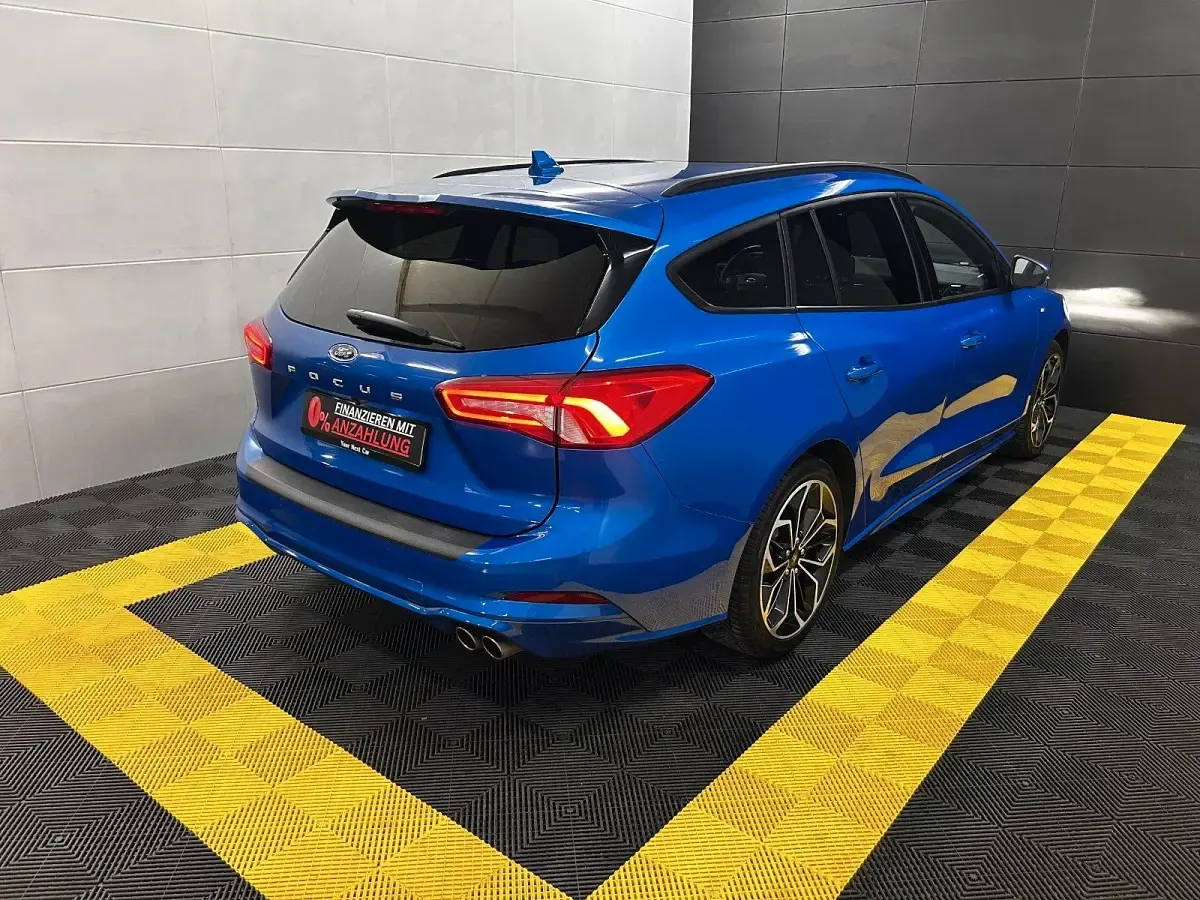 Gebraucht Ford Focus ST-Line X 182 PS (133 kW) 2021 Blau Kombi