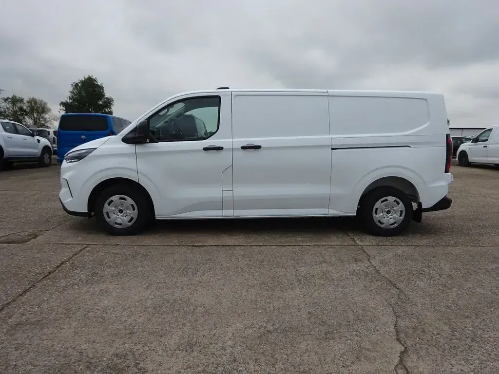 Neu Ford Transit Custom Trend 170 PS (125 kW) 2026 Weiß Van / Kleinbus