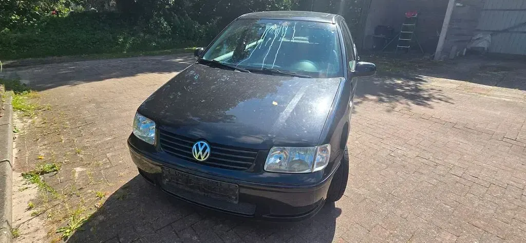 Gebraucht VW Polo Edition 50 PS (36 kW) 2001 Schwarz Limousine