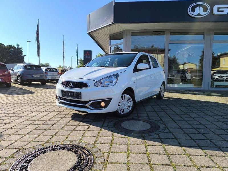 Weiß Gebraucht 2019 Mitsubishi Space Star Basis Limousine | 4.990 € (Guter Preis) - Bild 1/4