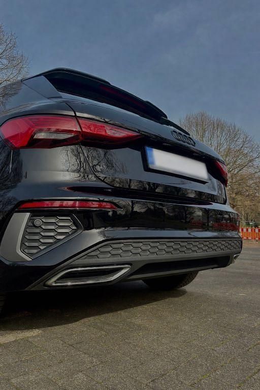 Gebraucht Audi A3 S-Line 116 PS (85 kW) 2022 Schwarz Limousine