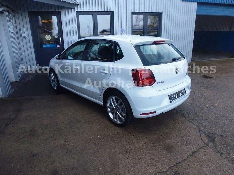 Gebraucht VW Polo Highline 105 PS (77 kW) 2015 Weiß Limousine