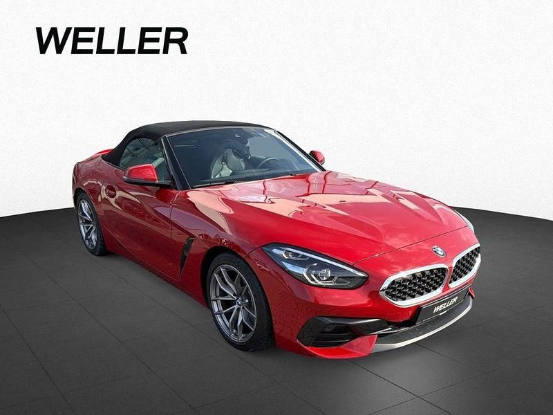 Gebraucht BMW Z4 Advantage 197 PS (144 kW) 2022 Rot Cabrio