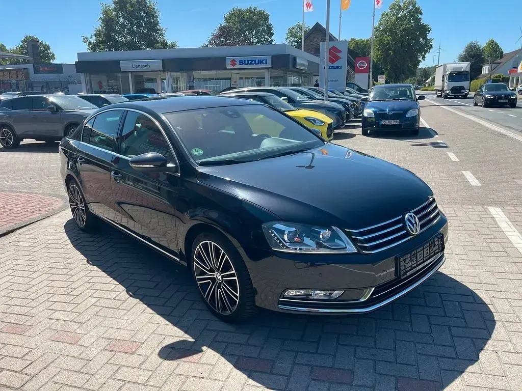 Gebraucht VW Passat Exclusive 177 PS (130 kW) 2013 Schwarz Limousine