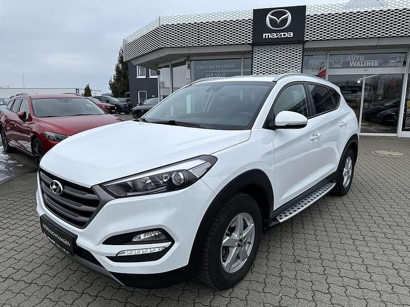Weiß Gebraucht 2015 Hyundai Tucson Intro Edition SUV | 14.970 € (Fairer Preis) - Bild 1/4