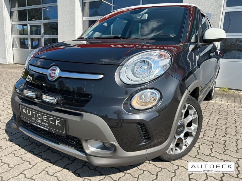 Grau Gebraucht 2016 Fiat 500L Trekking Van / Kleinbus | 8.500 € (Fairer Preis) - Bild 1/4
