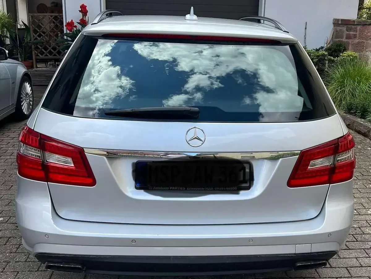 Gebraucht Mercedes E350 Avantgarde 265 PS (194 kW) 2012 Silber Kombi