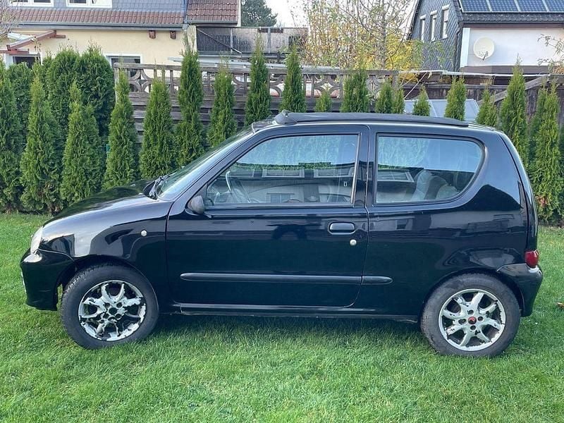 Schwarz Gebraucht 2002 Fiat Seicento Kleinwagen | 1.350 € (Fairer Preis) - Bild 1/4