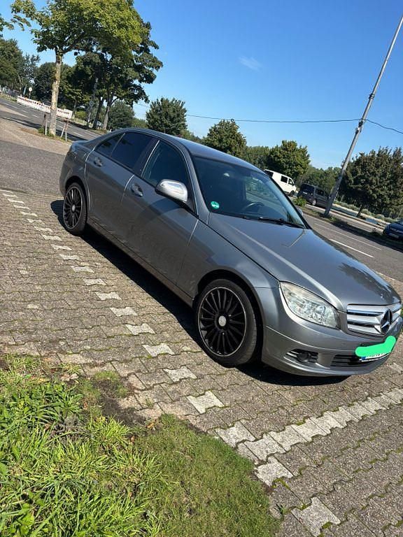 Grau Gebraucht 2007 Mercedes C200 Limousine | 3.600 € (Guter Preis) - Bild 1/4