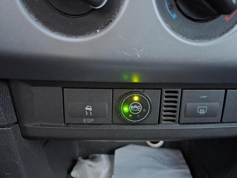 Gebraucht Ford Focus 100 PS (73 kW) 2005 Blau Limousine