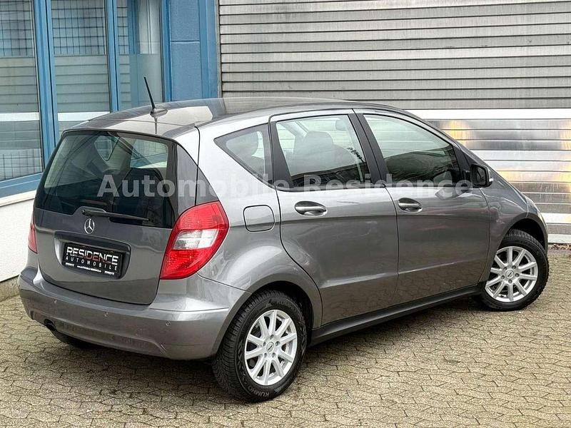 Gebraucht Mercedes A150 95 PS (69 kW) 2009 Grau Kleinwagen