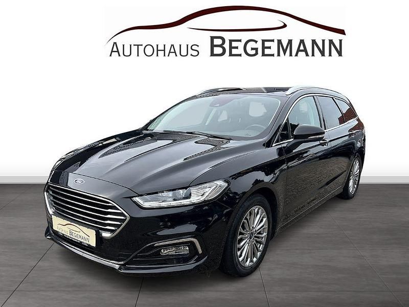 Schwarz Gebraucht 2022 Ford Mondeo Titanium Limousine | 21.990 € (Etwas zu teuer) - Bild 1/4