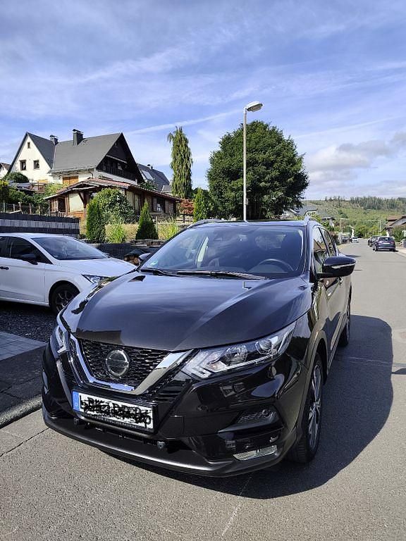 Schwarz Gebraucht 2020 Nissan Qashqai N-Way SUV | 17.900 € (Fairer Preis) - Bild 1/4