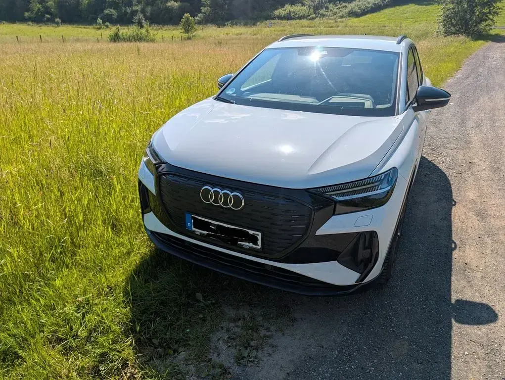 Gebraucht Audi Q4 e-tron Sport 150 kW (204 PS) 2021 Weiß SUV
