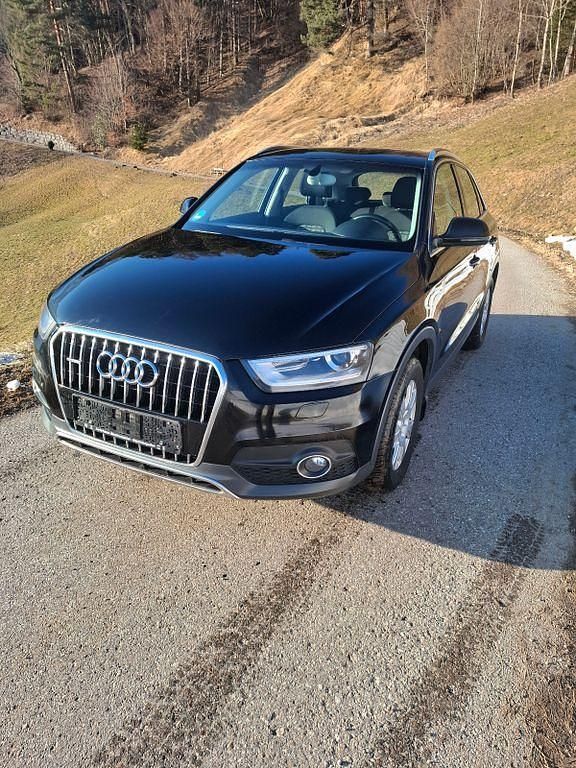 Gebraucht Audi Q3 140 PS (102 kW) 2014 Schwarz SUV