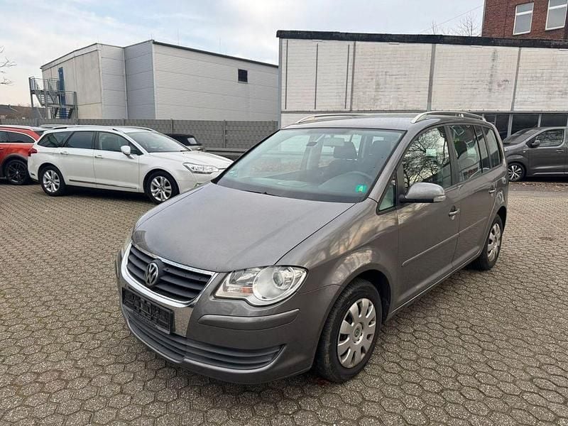 Grau Gebraucht 2007 VW Touran Trendline Van / Kleinbus | 2.600 € (Guter Preis) - Bild 1/4