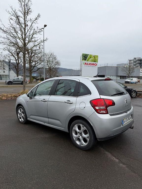 Grau Gebraucht 2012 Citroën C3 Exclusive Limousine | 5.350 € (Fairer Preis) - Bild 1/4