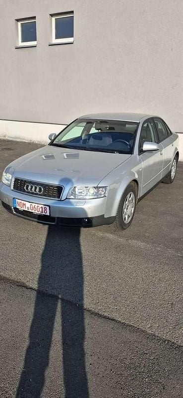 Gebraucht Audi A4 131 PS (96 kW) 2002 Silber Limousine
