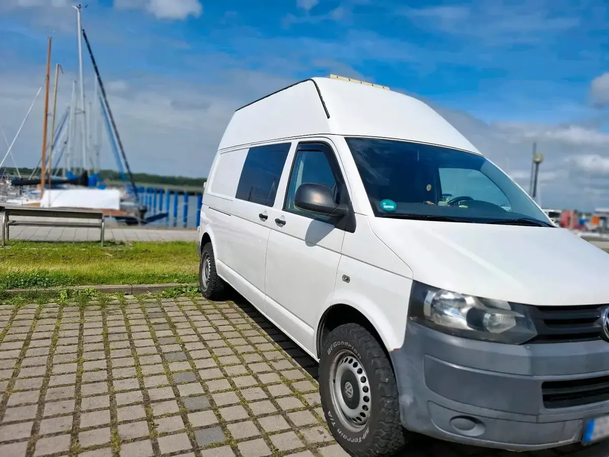 Gebraucht VW Multivan 140 PS (102 kW) 2010 Weiß Van / Kleinbus